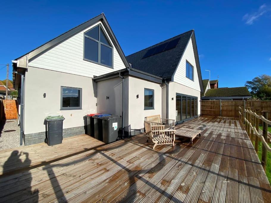 Brand New, Stunning Beachside House Seasalter Bagian luar foto